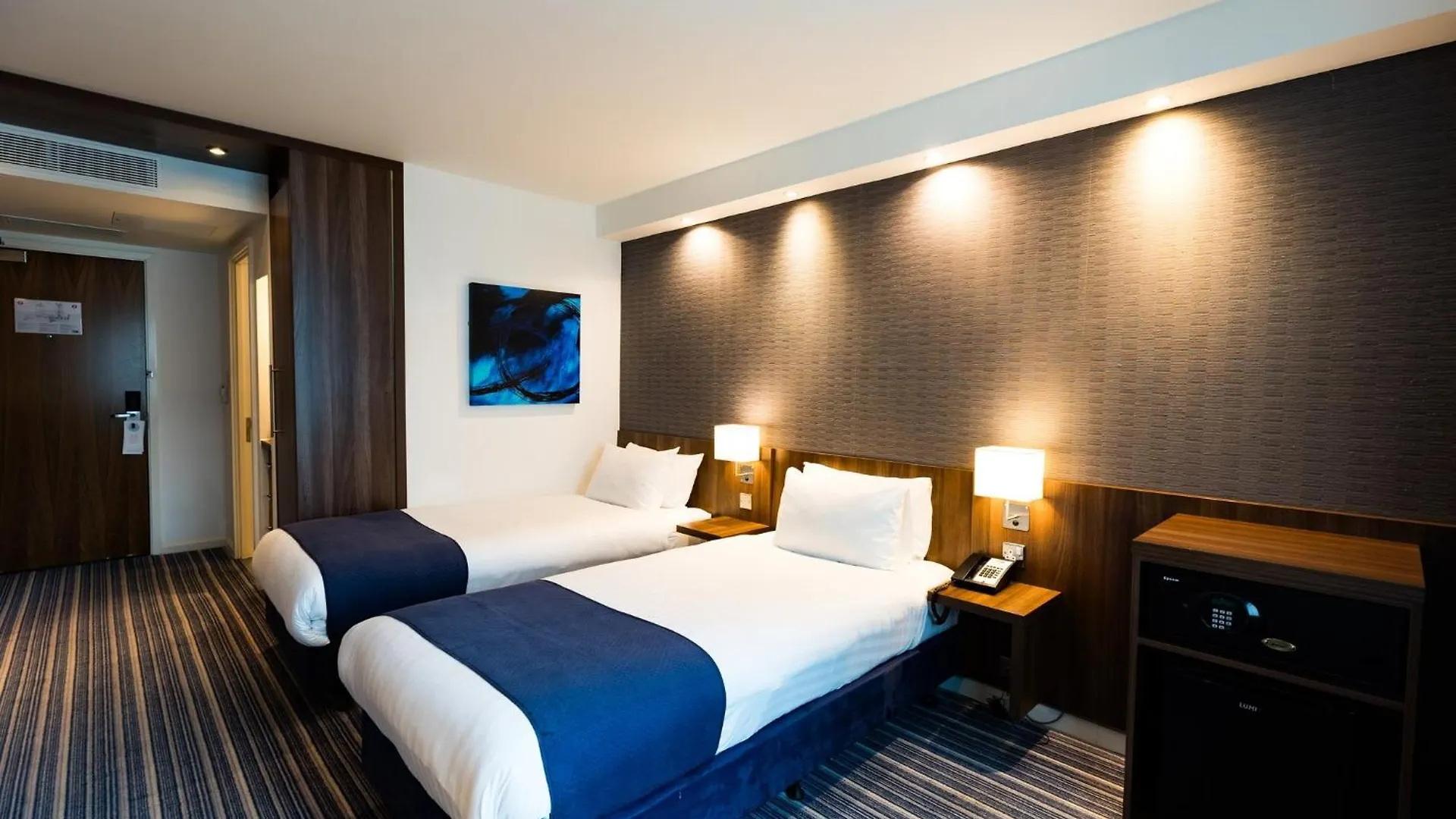Hotel Holiday Inn Express London Heathrow T5 By Ihg Slough