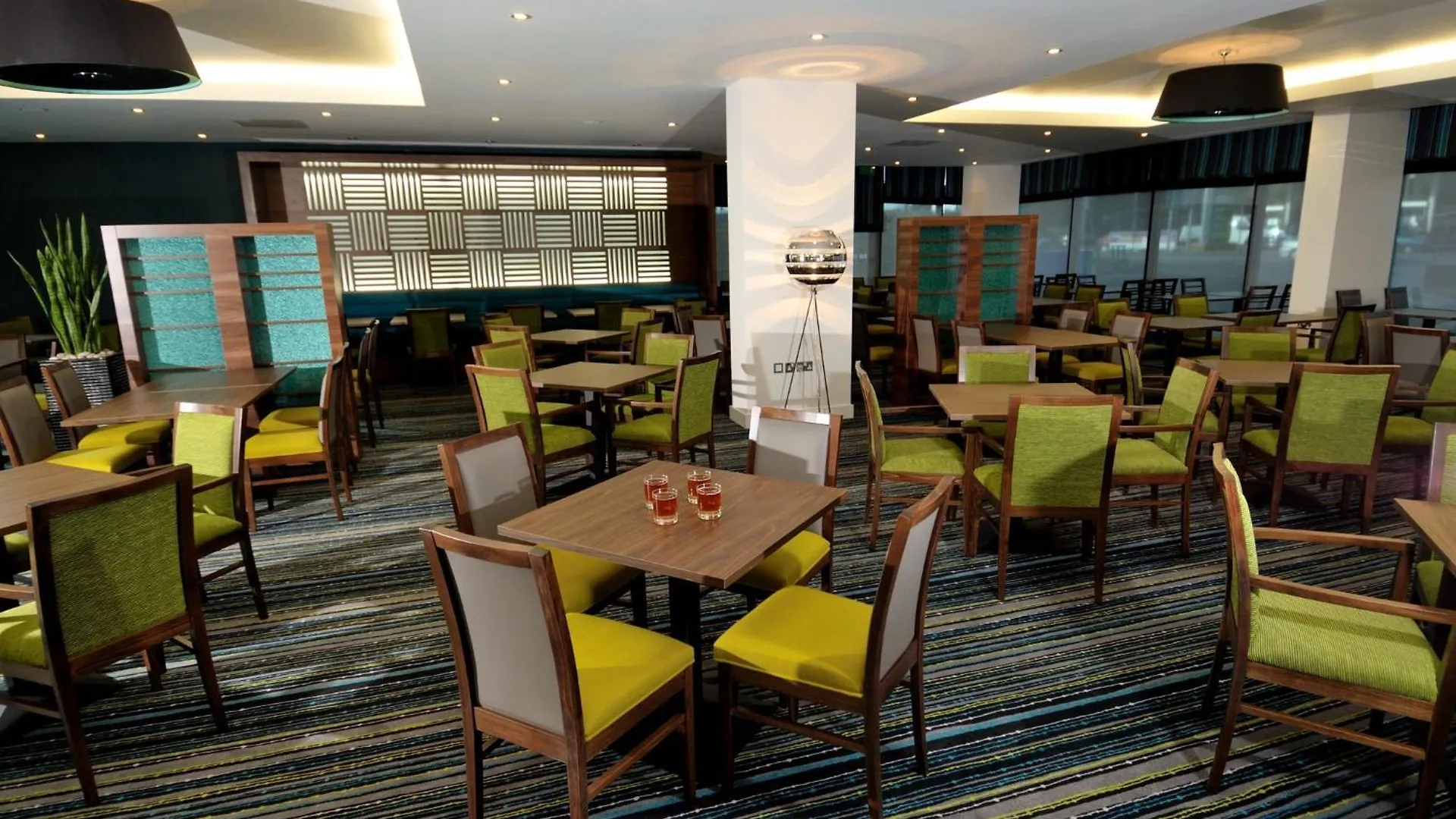Hotel Holiday Inn Express London Heathrow T5 By Ihg Slough