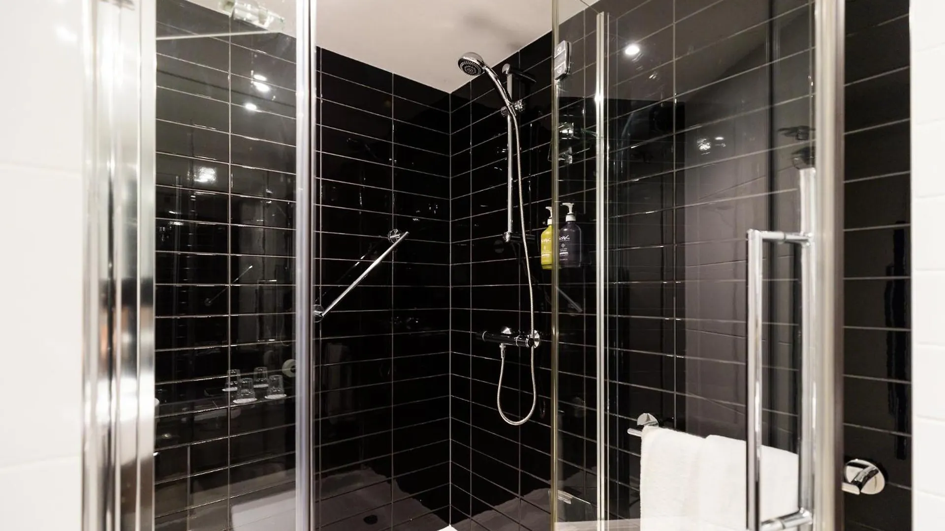 Holiday Inn Express London Heathrow T5 By Ihg Slough