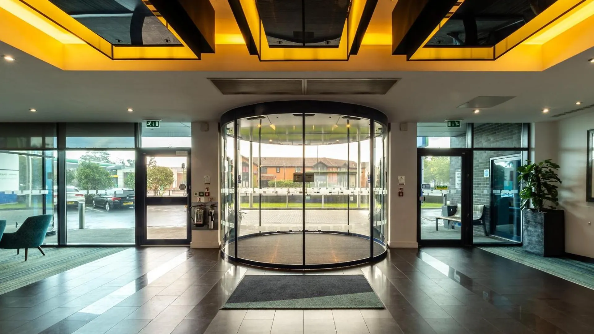 Hotel Holiday Inn Express London Heathrow T5 By Ihg Slough