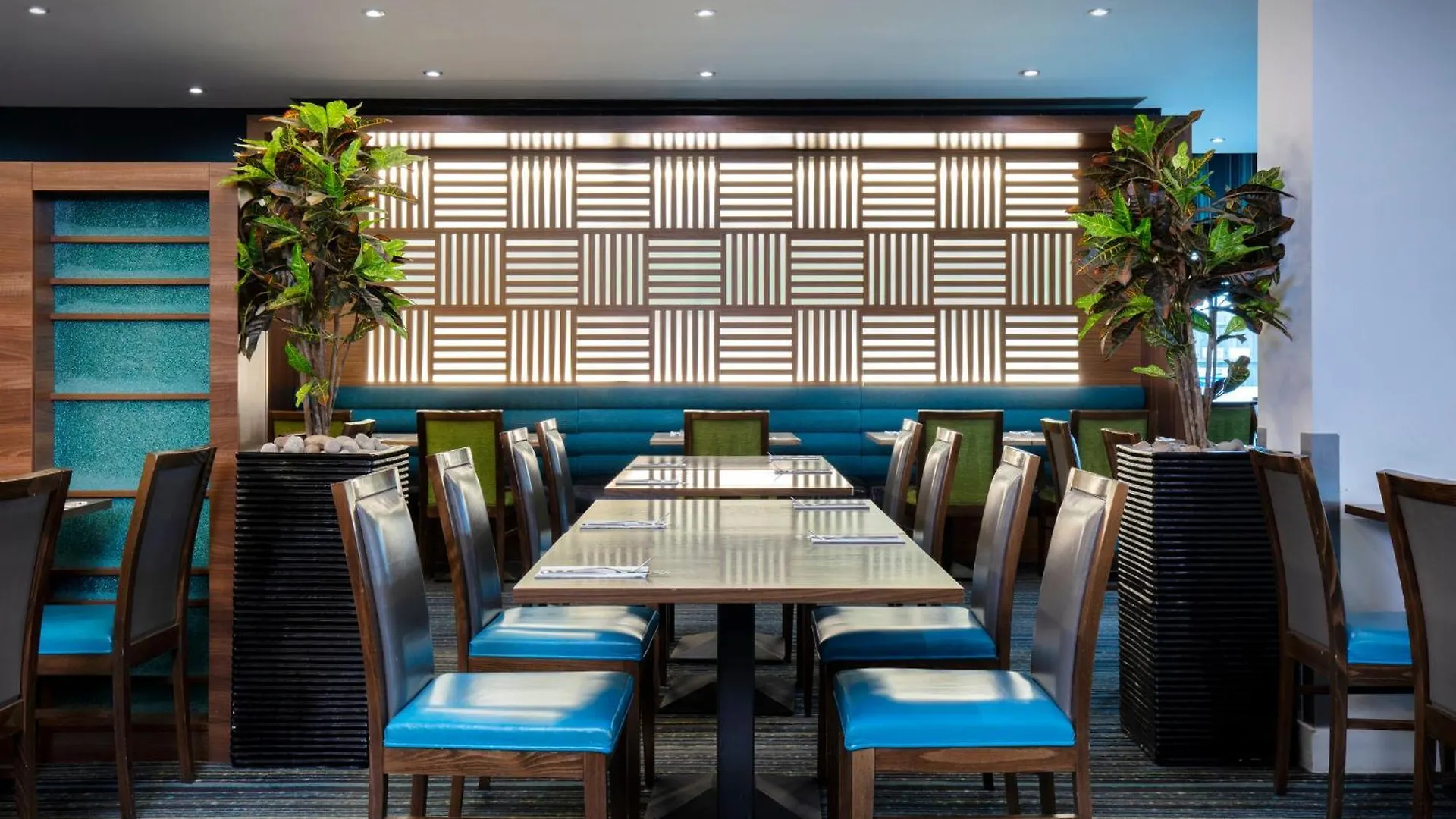 Holiday Inn Express London Heathrow T5 By Ihg Slough United Kingdom